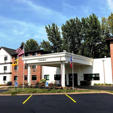 Heartland Inn Coralville Ngoại thất bức ảnh