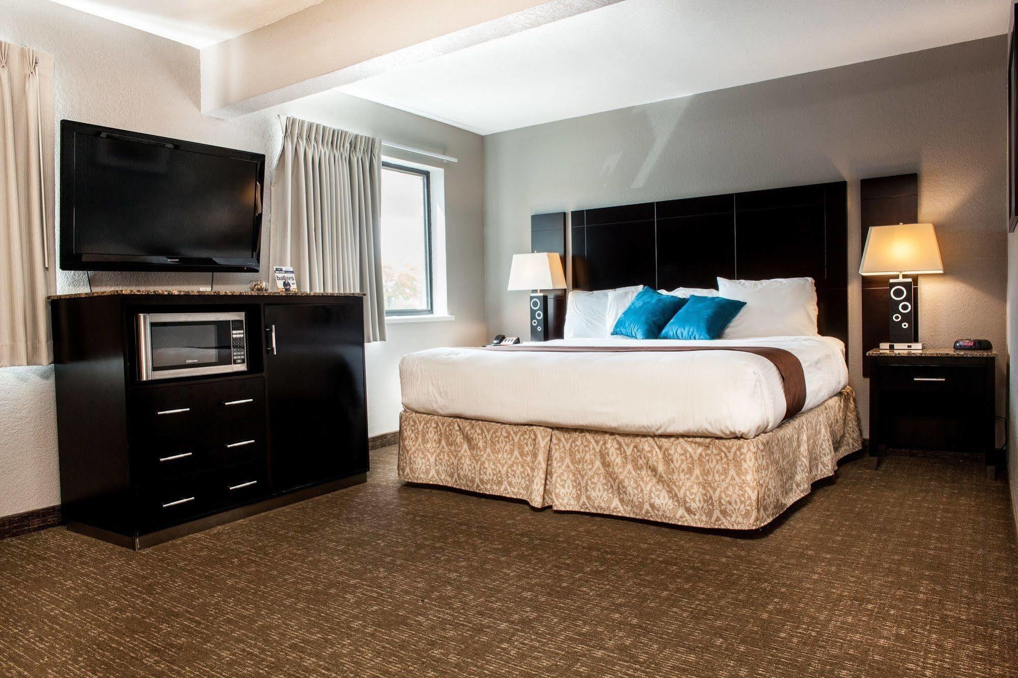 Heartland Inn Coralville Ngoại thất bức ảnh