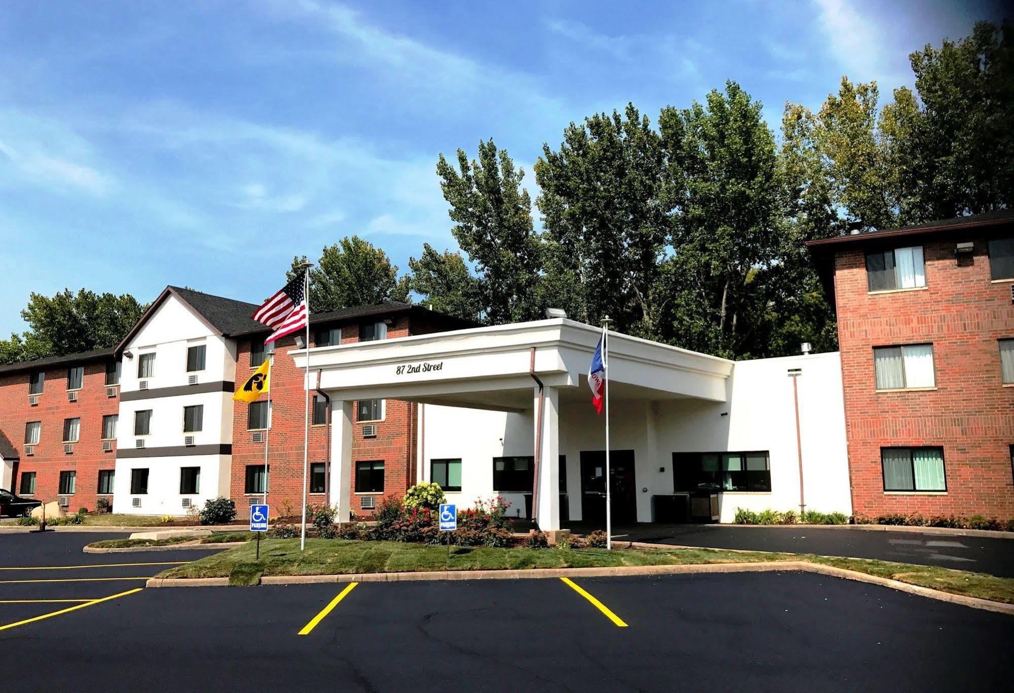 Heartland Inn Coralville Ngoại thất bức ảnh